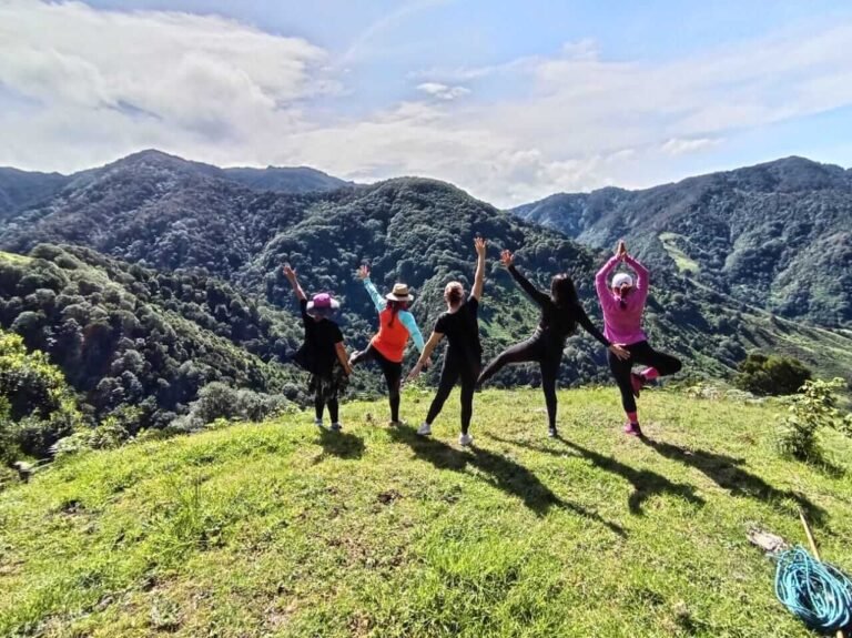 Finca Las Parcelas - Hike & Blueberries